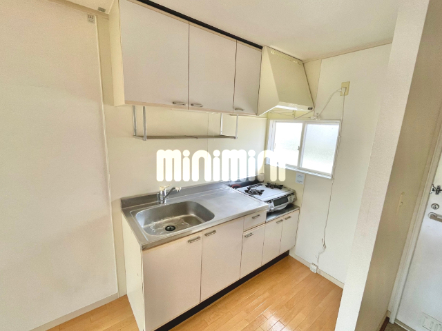 キッチン　ガスコンロは残置物です。