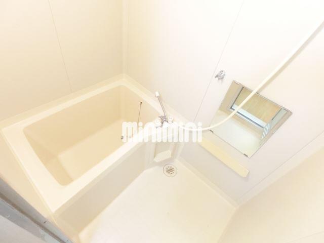 バス・シャワールーム　給湯式のお風呂