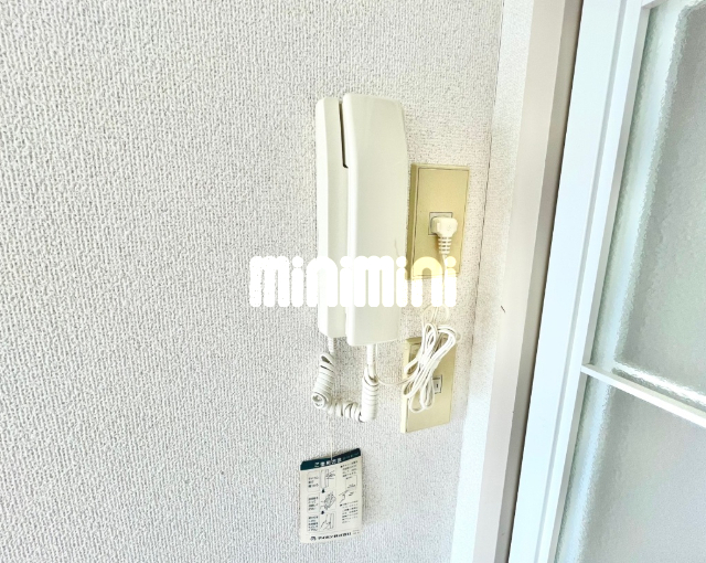 セキュリティ　インターホンで来訪者を確認できます。