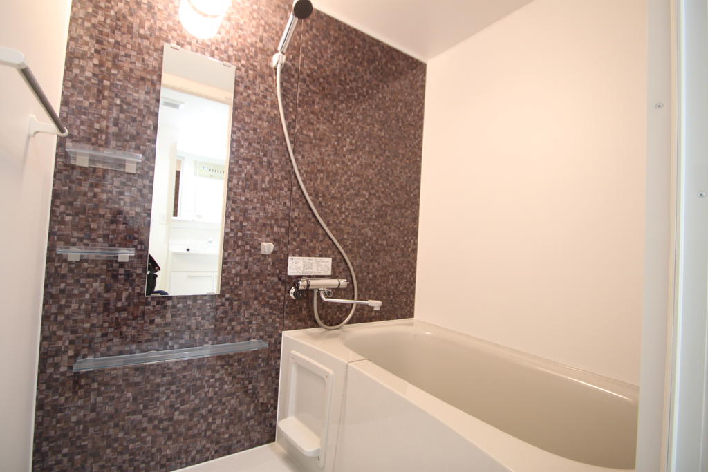 バス・シャワールーム　写真は別のお部屋の写真でイメージです。