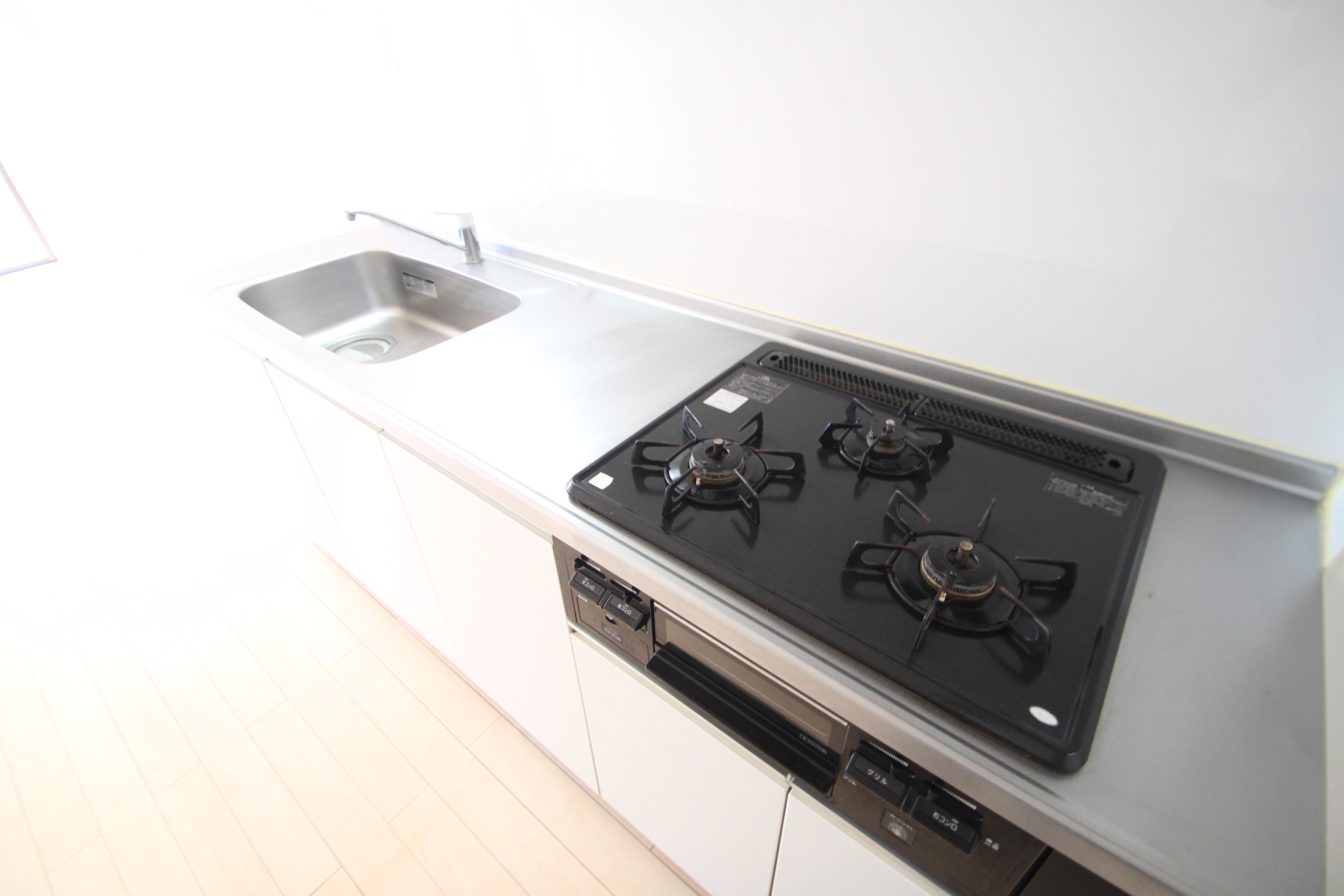 キッチン　写真は別のお部屋の写真でイメージです。