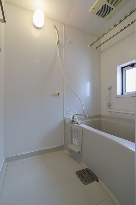 バス・シャワールーム　図面と現状に相違がある場合には現状を優先