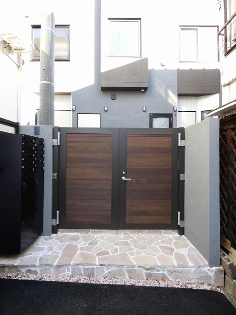 エントランス　エントランス