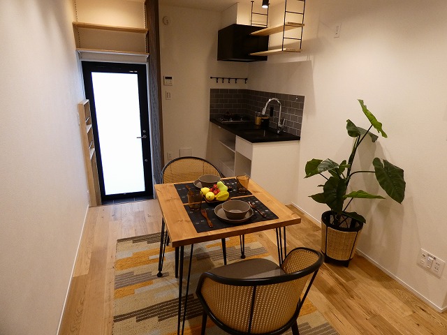 居室・リビング　内観