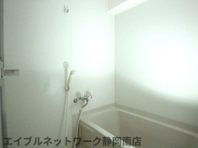 バス・シャワールーム　きれいなお風呂です