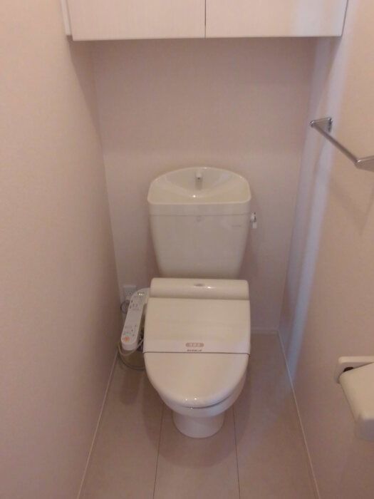 【野田市桜の里のアパートのトイレ】