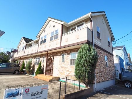 神奈川県横浜市青葉区柿の木台（アパート）の賃貸物件の外観