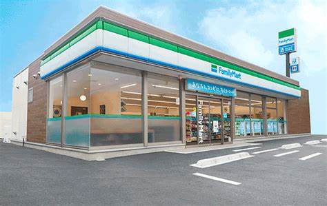 コンビニ　ファミリーマート入間扇町屋店（コンビニ）まで967m
