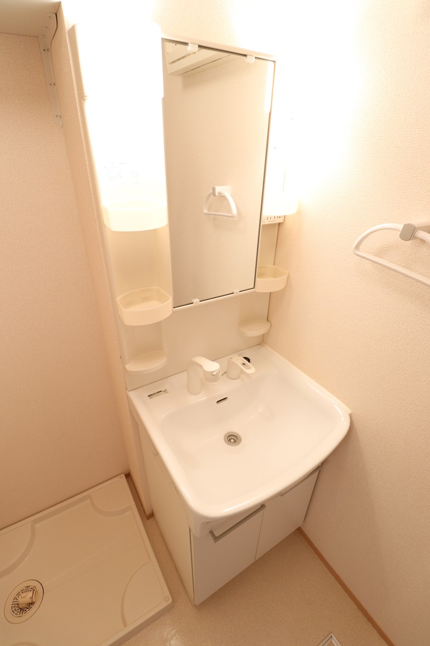 洗面設備　※同物件、別部屋になります。