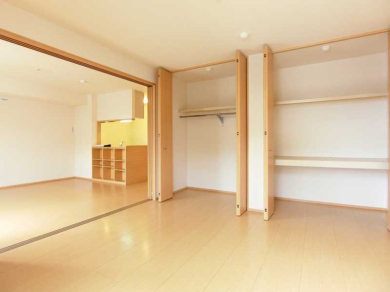 居室・リビング　※同物件、別部屋になります。