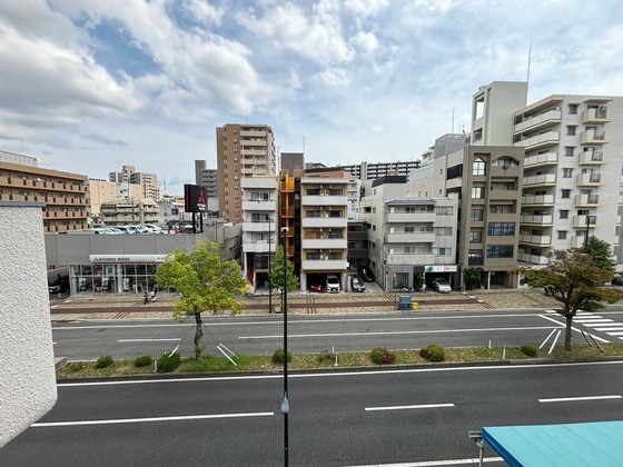 【広島市中区南竹屋町のマンションの眺望】