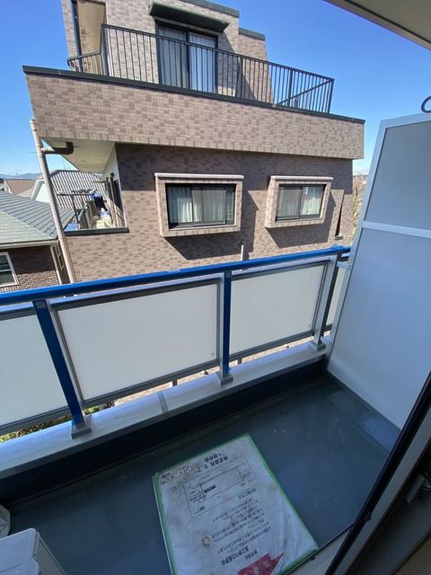 【昭島市玉川町のマンションのバルコニー】