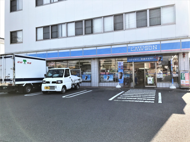 コンビニ　ローソン松山東石井６丁目店（コンビニ）まで227m