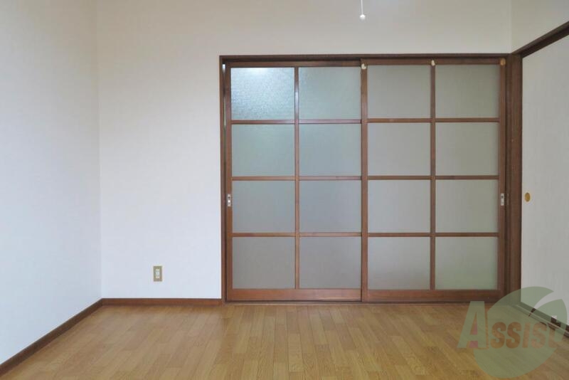 その他部屋・スペース　寝室になりますー。広々しているので寝心地が良さそうですねー。