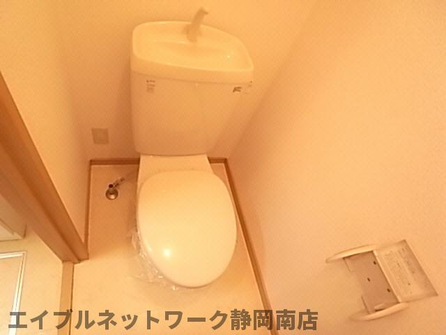 トイレ　コンパクトで使いやすいトイレです