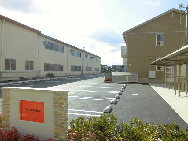 駐車場　駐車スペースもあります