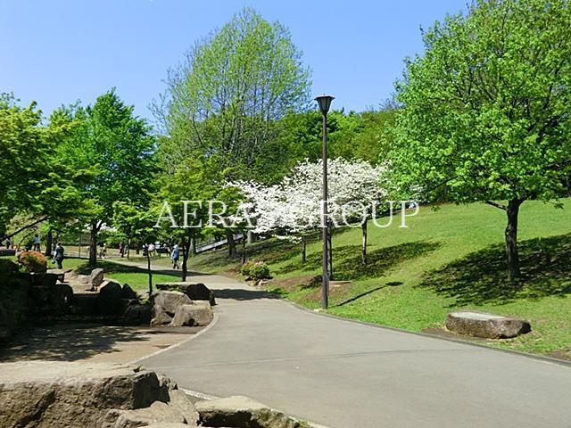 【エスポワール岸根公園の公園】