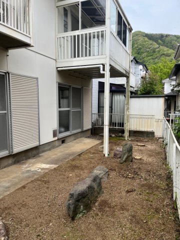 庭　広いお庭、入居時草刈りサービスあり