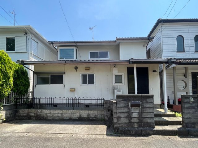 建物外観　広い玄関