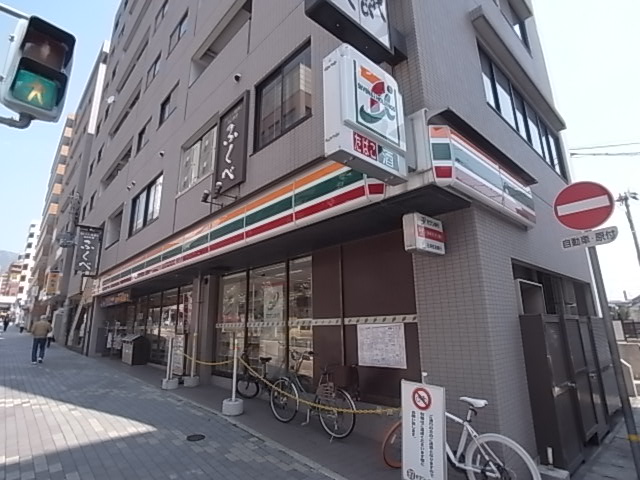 【神戸市灘区深田町のマンションのコンビニ】