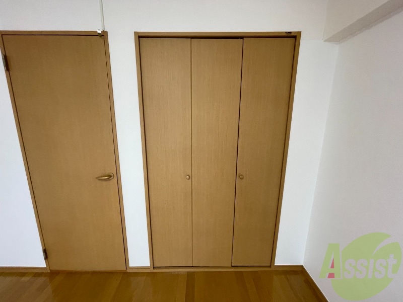 収納　リビングには収納が付いており大容量入ります