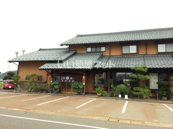 【ビレッジハウス行松1号棟の飲食店】