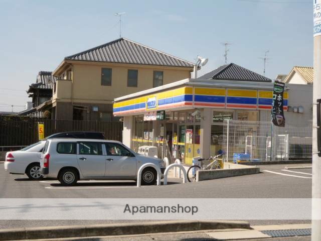 コンビニ　ミニストップ（コンビニ）まで800m