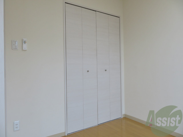 収納　収納はこちらのクローゼットになりますよー。