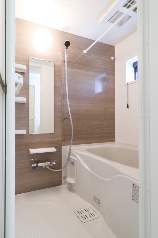 バス・シャワールーム　図面と現状に相違がある場合には現状を優先