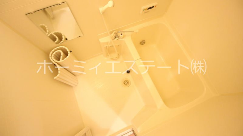 バス・シャワールーム　追い焚き機能付きです！