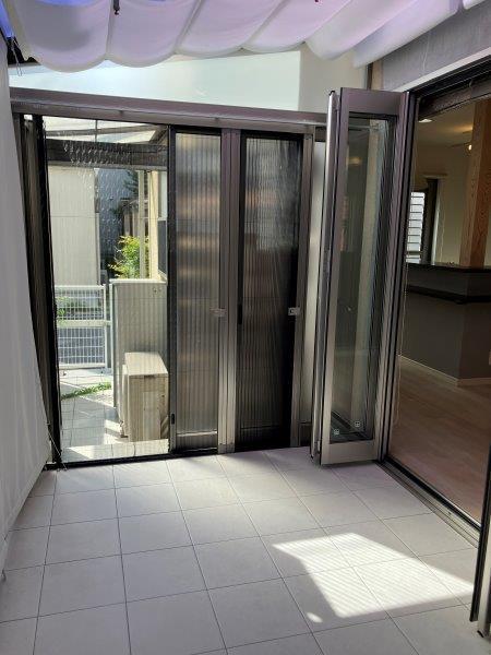 バルコニー　１階サンルーム