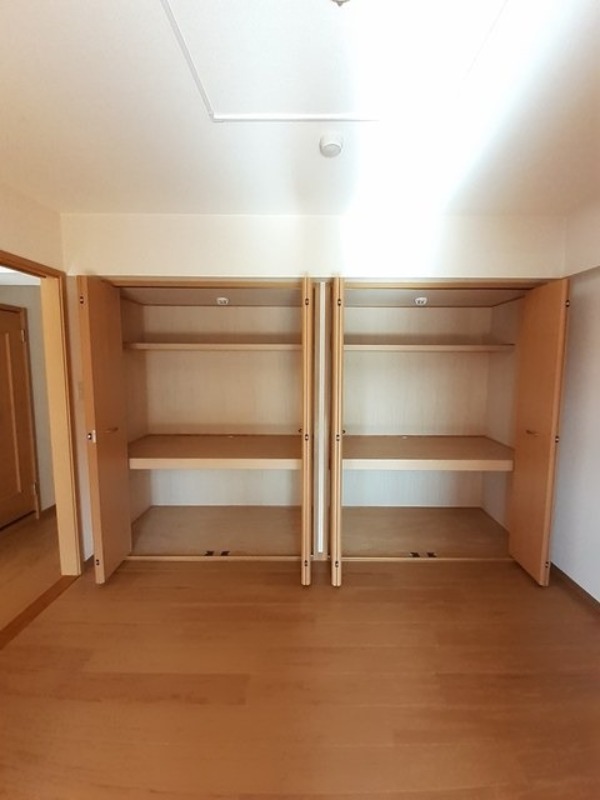 収納　図面と現状に相違がある場合には現状を優先
