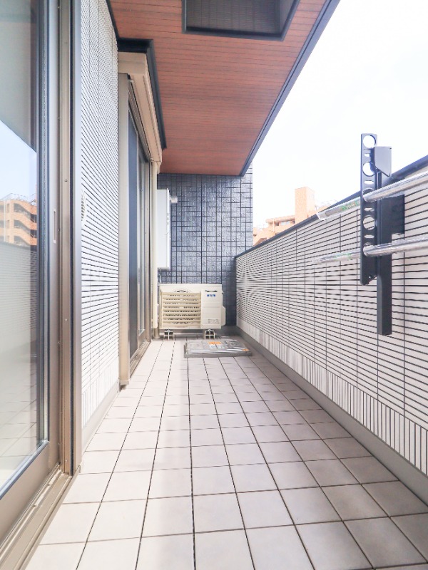 バルコニー　図面と現状に相違がある場合には現状を優先