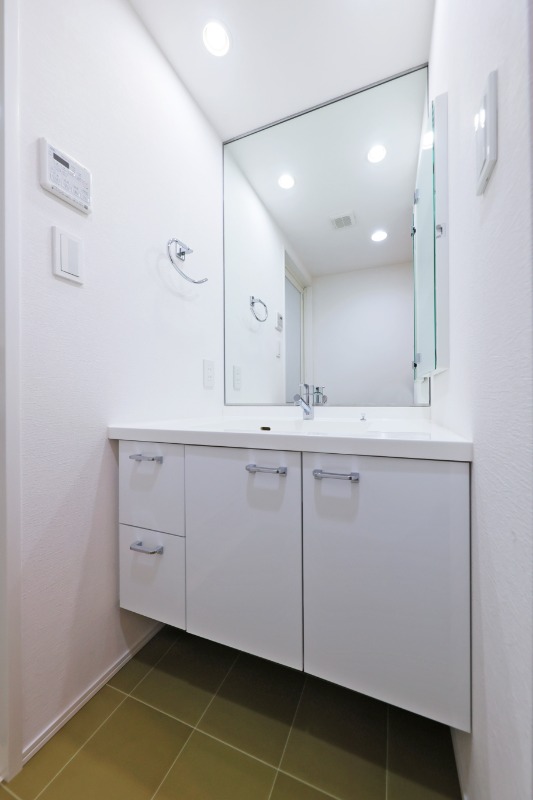 洗面設備　独立洗面化粧台