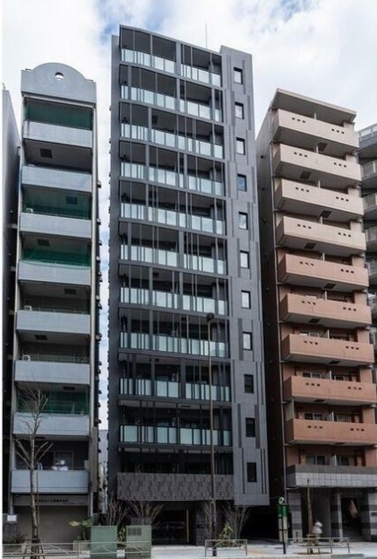 2LDK Mansion in Toshima, Tokyo - Image 1