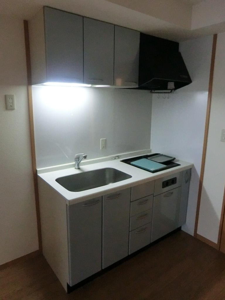 キッチン　収納が小分けで使いやすいシステムキッチン☆