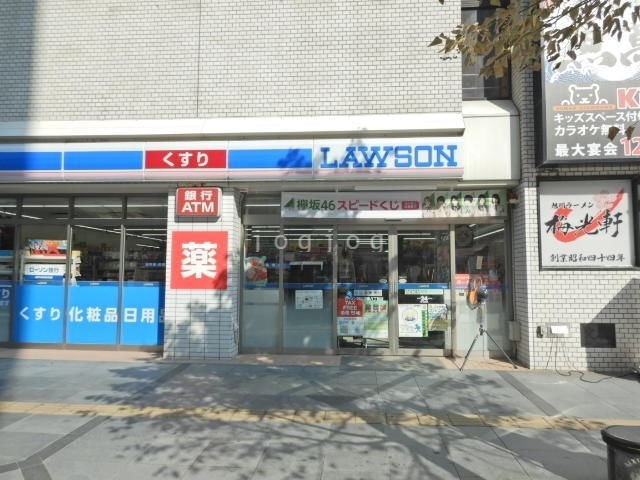 コンビニ　ローソン旭川2条通店（コンビニ）まで195m