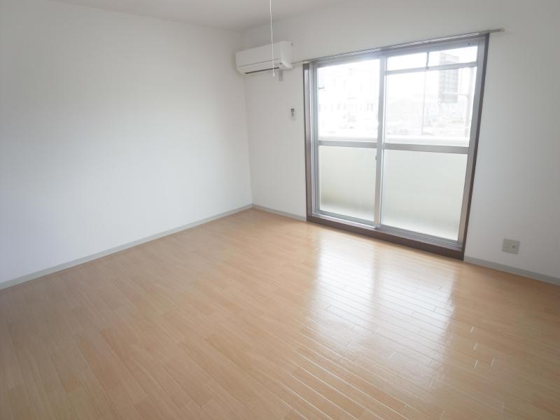 その他部屋・スペース　9.5帖の広い洋室です。