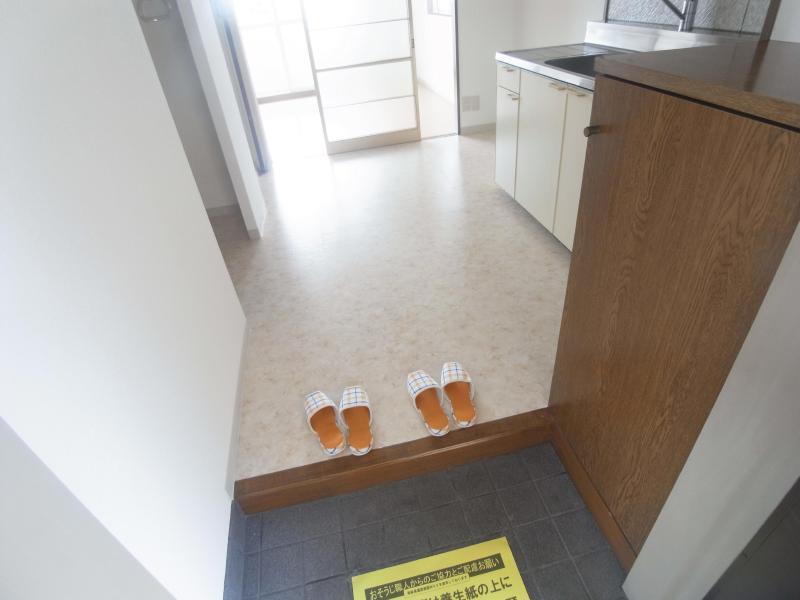 玄関　玄関です。靴箱付きです♪