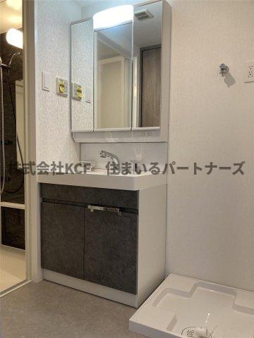 洗面設備　脱衣スペースもあります