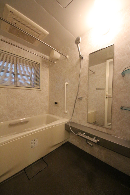 バス・シャワールーム