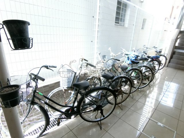 駐車場　駐輪場