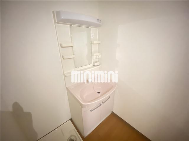 洗面設備　独立洗面台です。