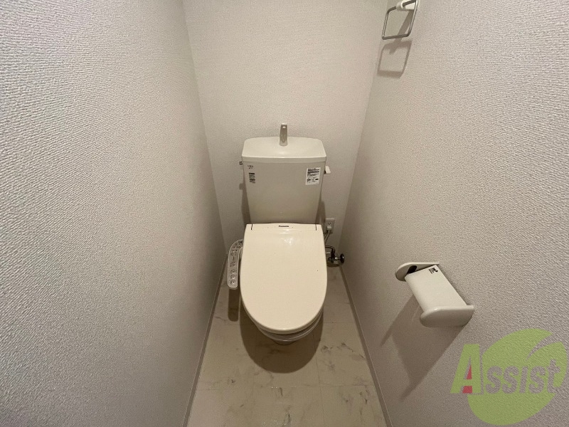 トイレ　こちらはトイレです。清潔感があり、安心して使用できます。