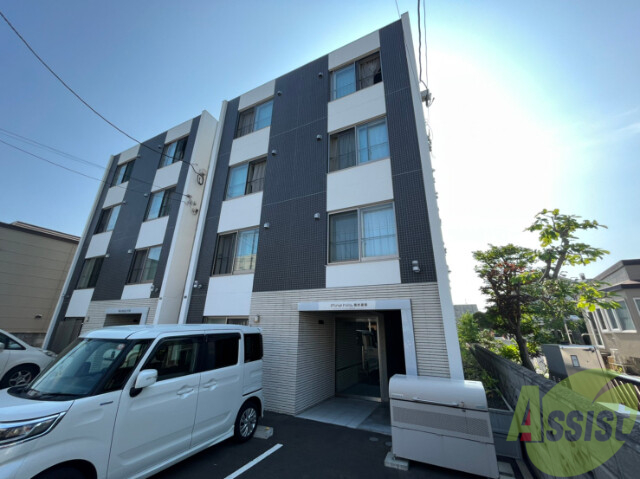 建物外観　札幌市東区北１６条東「Ｐｉｎｅ　ｈｉｌｌｓ環状通東」
