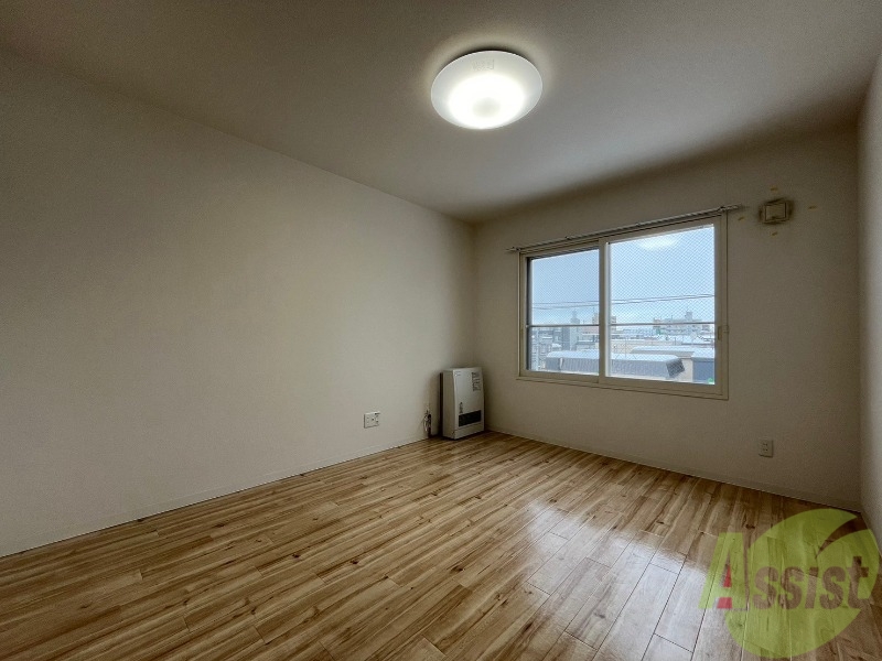 居室・リビング　広くてキレイなお部屋が広がっていて、充実した生活が送れそう。