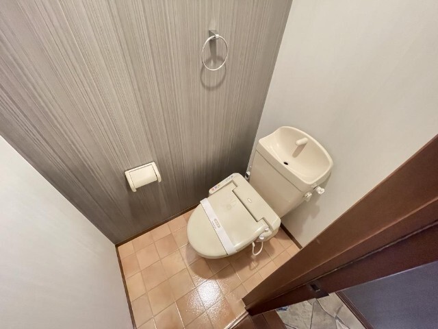 トイレ　同物件別室のイメージ画像となります