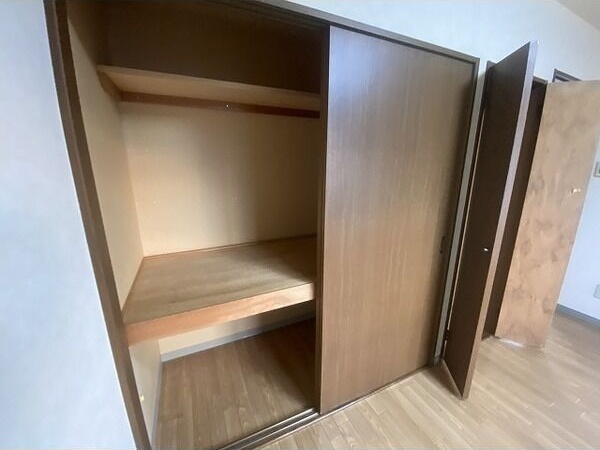 収納　衣類の収納に便利なクローゼットが付いています！