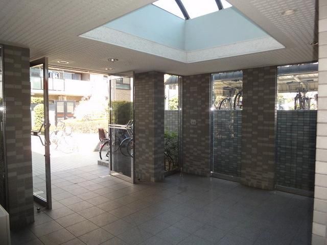 エントランス　エントランスホール