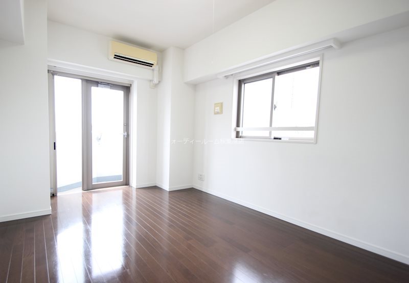 MAINSTAGE大手町_内装_0